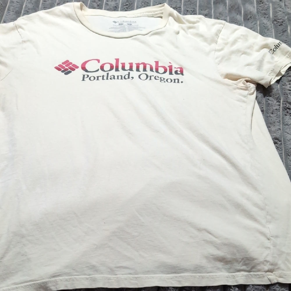 Columbia Men's Off-White Graphic Tee